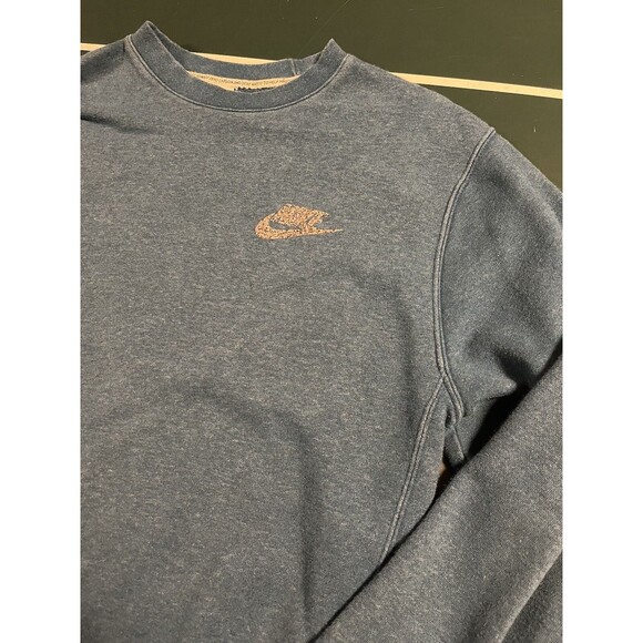 Men’s Nike Crewneck Sweatshirt MEDIUM Air Blue Eco Zero Waste Logo Swoosh - Picture 2 of 8